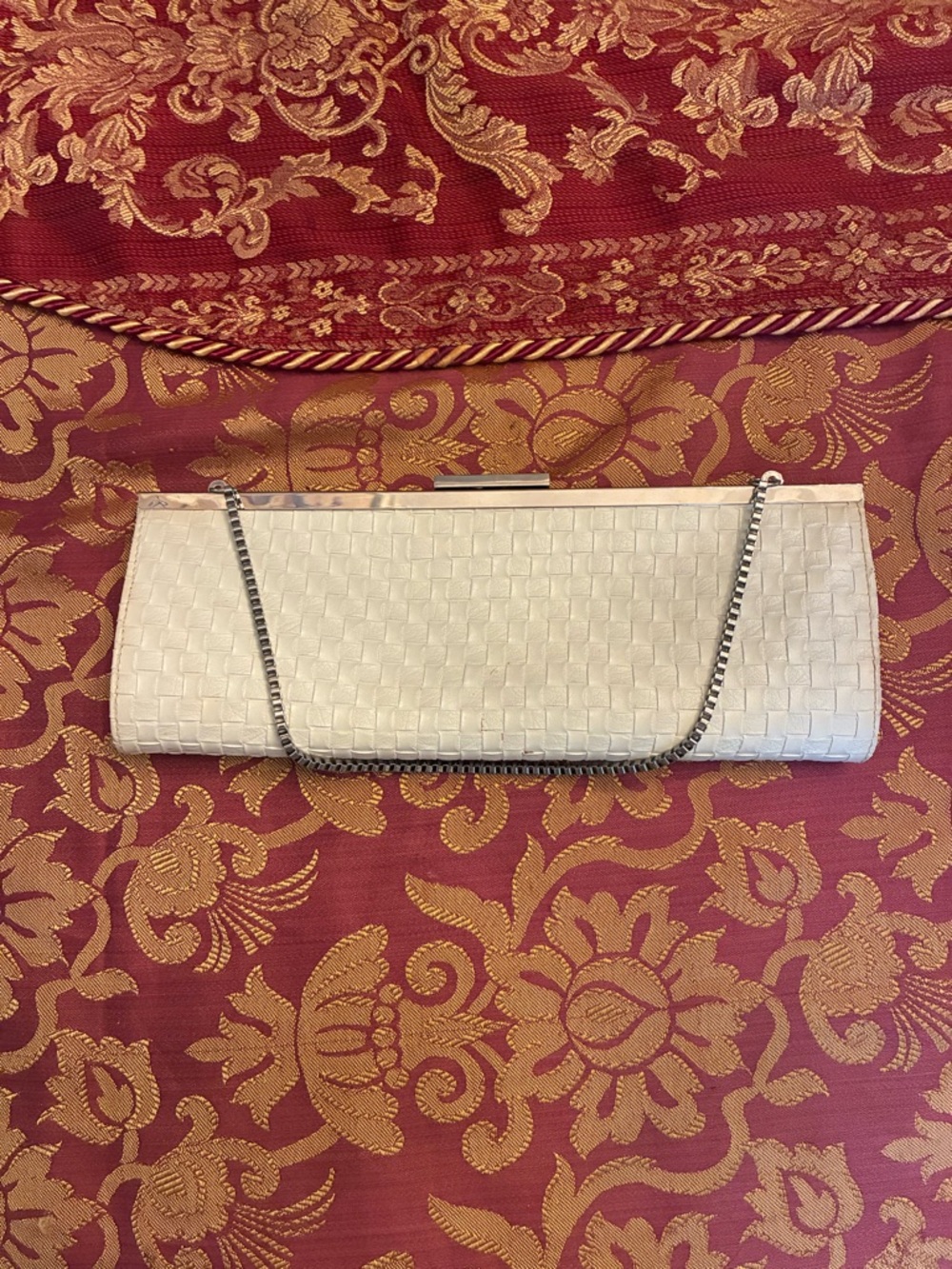 Elegant White Woven Clutch with Chain Strap